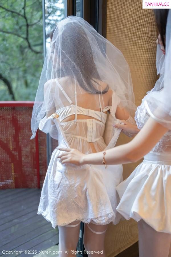   [XiuRen]高清写真图 2025.12.31 No.11184 Twins-桃之夭夭 白色蕾丝婚纱第22张图片